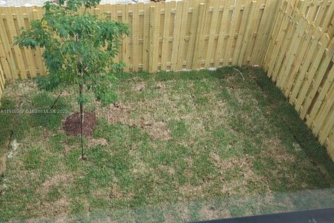 Adosado en venta en Homestead, Florida, 3 dormitorios, 137.77 m2 № 1973818 - foto 14