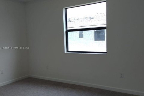 Adosado en venta en Homestead, Florida, 3 dormitorios, 137.77 m2 № 1973818 - foto 3