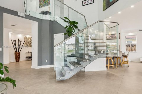 Villa ou maison à vendre à Doral, Floride: 5 chambres, 337.79 m2 № 2048012 - photo 13