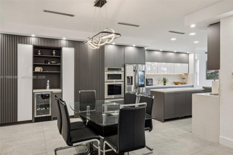 Villa ou maison à vendre à Doral, Floride: 5 chambres, 337.79 m2 № 2048012 - photo 21