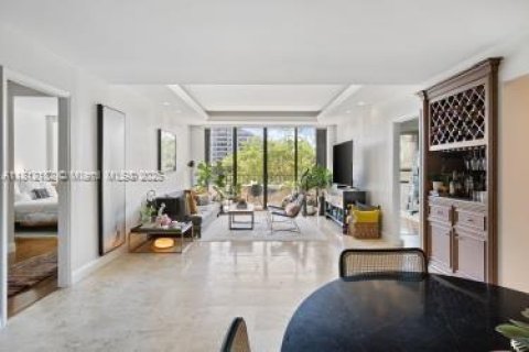Condo in Key Biscayne, Florida, 2 bedrooms  № 1759102 - photo 12