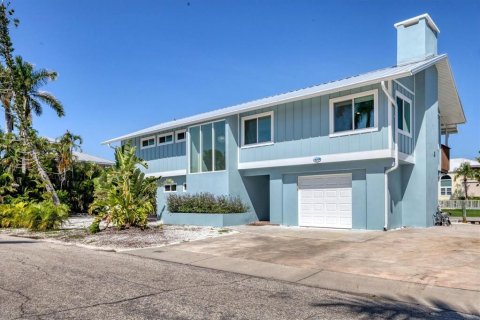 Casa en alquiler en Longboat Key, Florida, 3 dormitorios, 174.84 m2 № 1916472 - foto 1