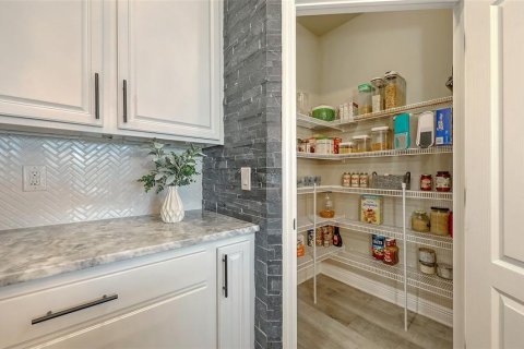 Casa en venta en Sarasota, Florida, 5 dormitorios, 268.39 m2 № 1899339 - foto 10