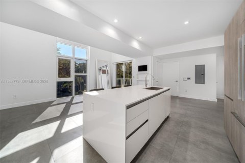 Condominio en venta en Miami, Florida, 3 dormitorios, 207.73 m2 № 2035613 - foto 23