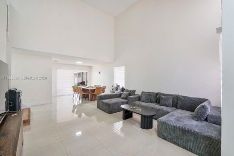 Villa ou maison à vendre à Plantation, Floride: 4 chambres, 181.72 m2 № 2067325 - photo 5