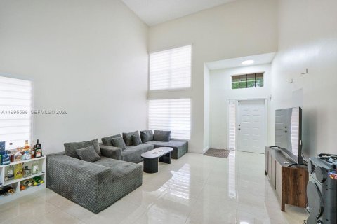Villa ou maison à vendre à Plantation, Floride: 4 chambres, 181.72 m2 № 2067325 - photo 4