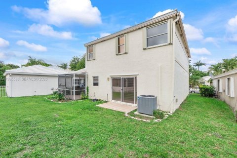 Villa ou maison à vendre à Plantation, Floride: 4 chambres, 181.72 m2 № 2067325 - photo 3