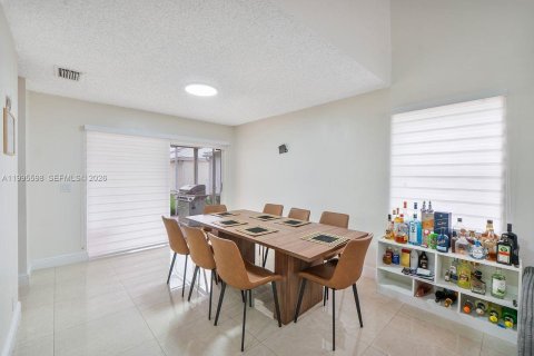 Villa ou maison à vendre à Plantation, Floride: 4 chambres, 181.72 m2 № 2067325 - photo 7