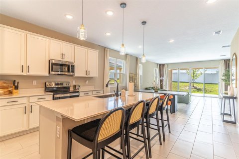 Casa en venta en Haines City, Florida, 4 dormitorios, 179.12 m2 № 2098150 - foto 9