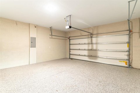 Casa en venta en Haines City, Florida, 4 dormitorios, 179.12 m2 № 2098150 - foto 17
