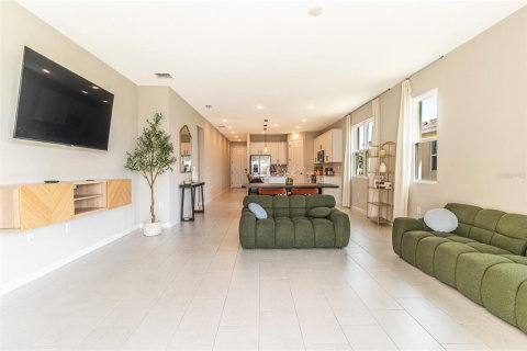 Casa en venta en Haines City, Florida, 4 dormitorios, 179.12 m2 № 2098150 - foto 4