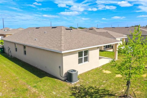 Casa en venta en Haines City, Florida, 4 dormitorios, 179.12 m2 № 2098150 - foto 29