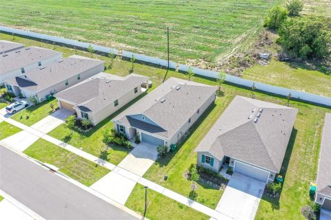 Casa en venta en Haines City, Florida, 4 dormitorios, 179.12 m2 № 2098150 - foto 23