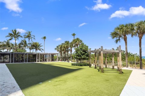 Hotel en venta en Miami Beach, Florida, 1 dormitorio, 66.89 m2 № 1985787 - foto 22