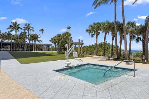 Hotel en venta en Miami Beach, Florida, 1 dormitorio, 66.89 m2 № 1985787 - foto 21