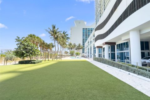 Hotel en venta en Miami Beach, Florida, 1 dormitorio, 66.89 m2 № 1985787 - foto 26