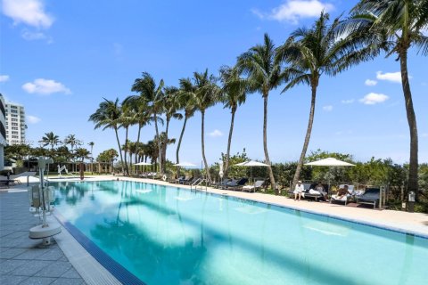 Hotel en venta en Miami Beach, Florida, 1 dormitorio, 66.89 m2 № 1985787 - foto 20