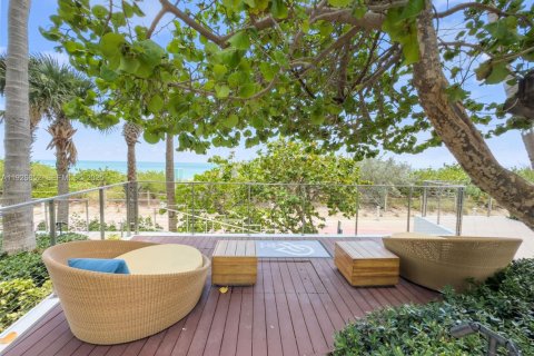 Hotel en venta en Miami Beach, Florida, 1 dormitorio, 66.89 m2 № 1985787 - foto 30