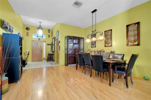 House in Cape Coral, Florida 3 bedrooms, 174.93 sq.m. № 1760393 - photo 11