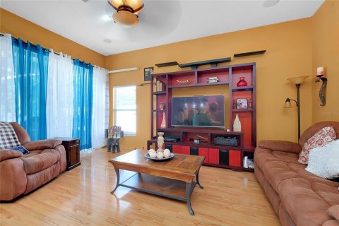 House in Cape Coral, Florida 3 bedrooms, 174.93 sq.m. № 1760393 - photo 17