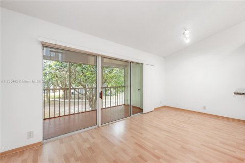 Copropriété à vendre à Miami, Floride: 2 chambres, 111.67 m2 № 1709158 - photo 8