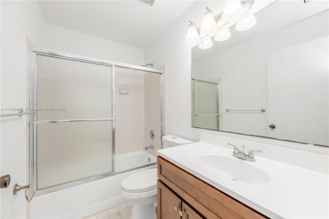 Copropriété à vendre à Miami, Floride: 2 chambres, 111.67 m2 № 1709158 - photo 16