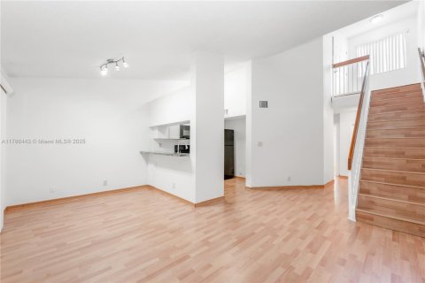 Copropriété à vendre à Miami, Floride: 2 chambres, 111.67 m2 № 1709158 - photo 4