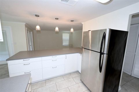 Appartement à louer à Sarasota, Floride: 2 chambres, 109.25 m2 № 2388170 - photo 6