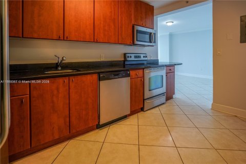Condominio en venta en Miami Beach, Florida, 1 dormitorio, 85.66 m2 № 1977543 - foto 6
