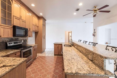 House in Port Charlotte, Florida 3 bedrooms, 208.84 sq.m. № 1716757 - photo 15