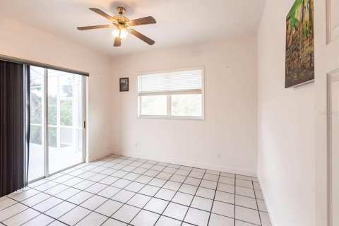 House in Port Charlotte, Florida 3 bedrooms, 208.84 sq.m. № 1716757 - photo 26
