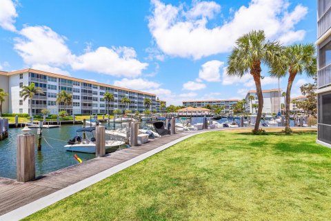 Condo à Delray Beach, Floride, 2 chambres № 2242740