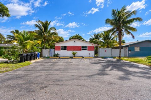 Commercial property in Fort Lauderdale, Florida 161.56 sq.m. № 2422949