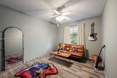 Купить виллу или дом в Корал-Спрингс, Флорида 4 спальни, 186.55м2, № 2051736 - фото 19