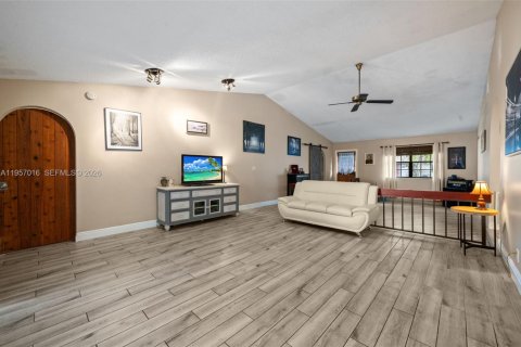 Купить виллу или дом в Корал-Спрингс, Флорида 4 спальни, 186.55м2, № 2051736 - фото 4