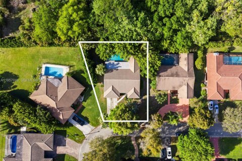 Купить виллу или дом в Корал-Спрингс, Флорида 4 спальни, 186.55м2, № 2051736 - фото 30