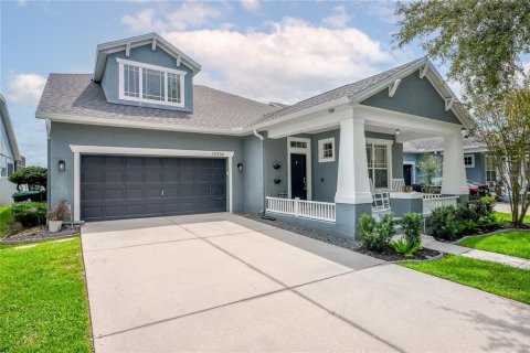 House in Orlando, Florida 4 bedrooms, 290.23 sq.m. № 2342069 - photo 3
