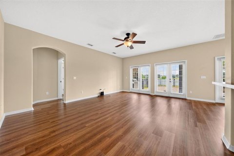 House in Orlando, Florida 4 bedrooms, 290.23 sq.m. № 2342069 - photo 19