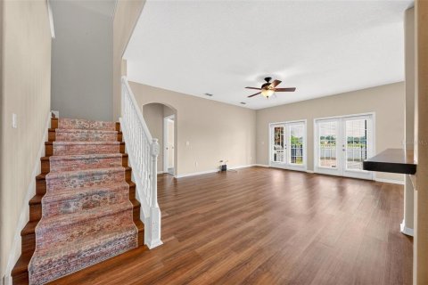 House in Orlando, Florida 4 bedrooms, 290.23 sq.m. № 2342069 - photo 17