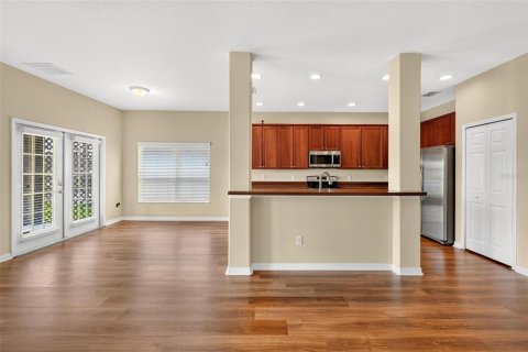 House in Orlando, Florida 4 bedrooms, 290.23 sq.m. № 2342069 - photo 27