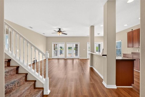 House in Orlando, Florida 4 bedrooms, 290.23 sq.m. № 2342069 - photo 16
