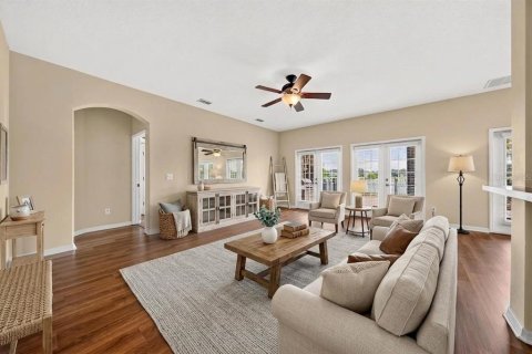 House in Orlando, Florida 4 bedrooms, 290.23 sq.m. № 2342069 - photo 18