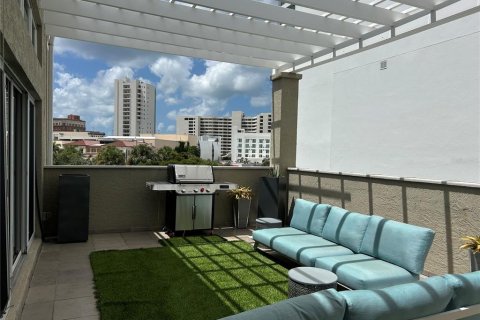 Condo in Sarasota, Florida, 4 bedrooms  № 1302667 - photo 10