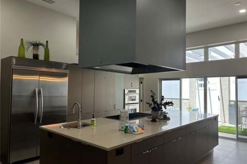 Condo in Sarasota, Florida, 4 bedrooms  № 1302667 - photo 14