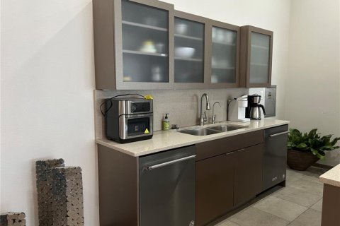 Condo in Sarasota, Florida, 4 bedrooms  № 1302667 - photo 19