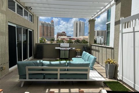 Condo in Sarasota, Florida, 4 bedrooms  № 1302667 - photo 9