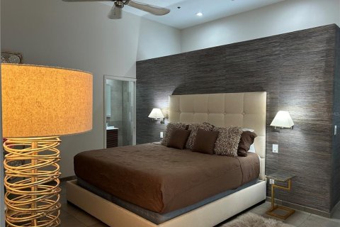 Condo in Sarasota, Florida, 4 bedrooms  № 1302667 - photo 30