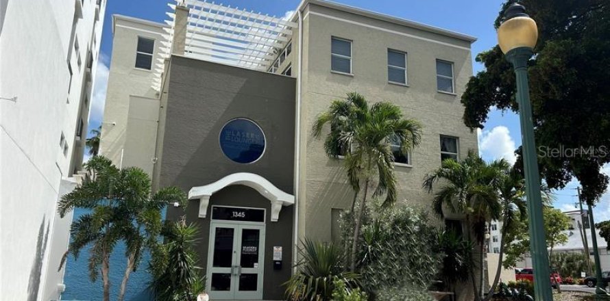 Condo in Sarasota, Florida, 4 bedrooms  № 1302667