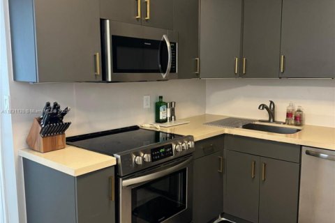 Купить кондоминиум в Майами-Бич, Флорида 2 спальни, 95.69м2, № 1980128 - фото 6