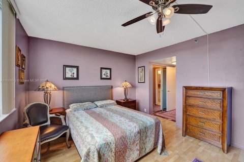 Condominio en venta en Hollywood, Florida, 1 dormitorio, 78.41 m2 № 1928978 - foto 30